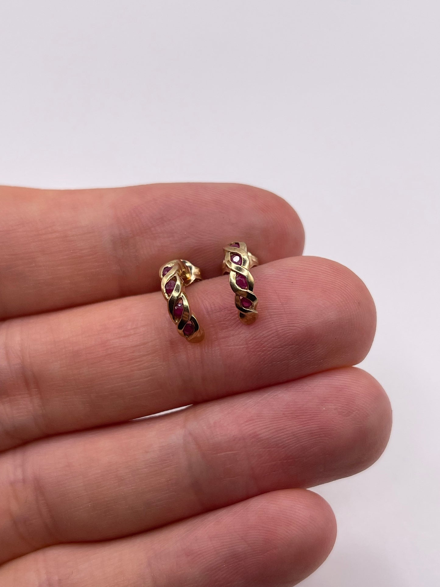 9ct gold ruby earrings