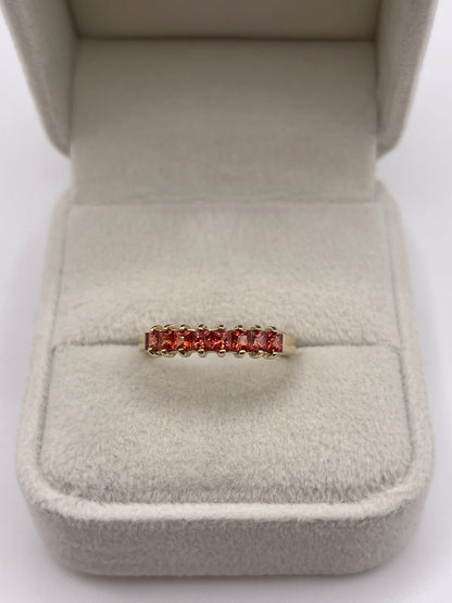9ct gold quartz ring