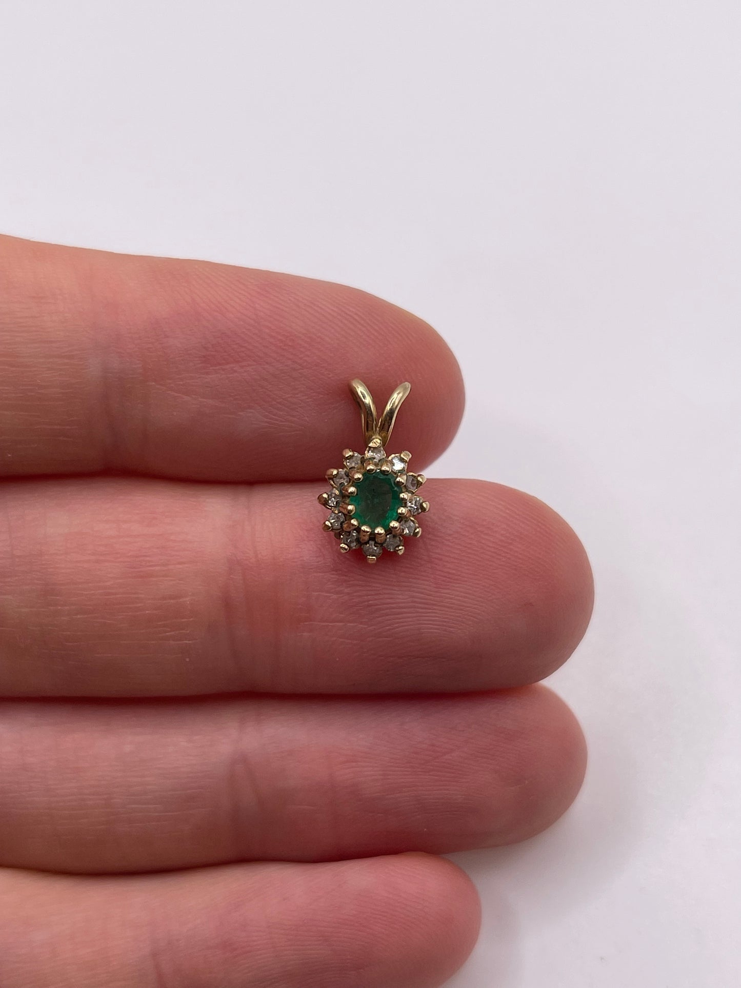 9ct gold emerald and diamond pendant