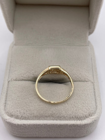 9ct gold cz signet ring