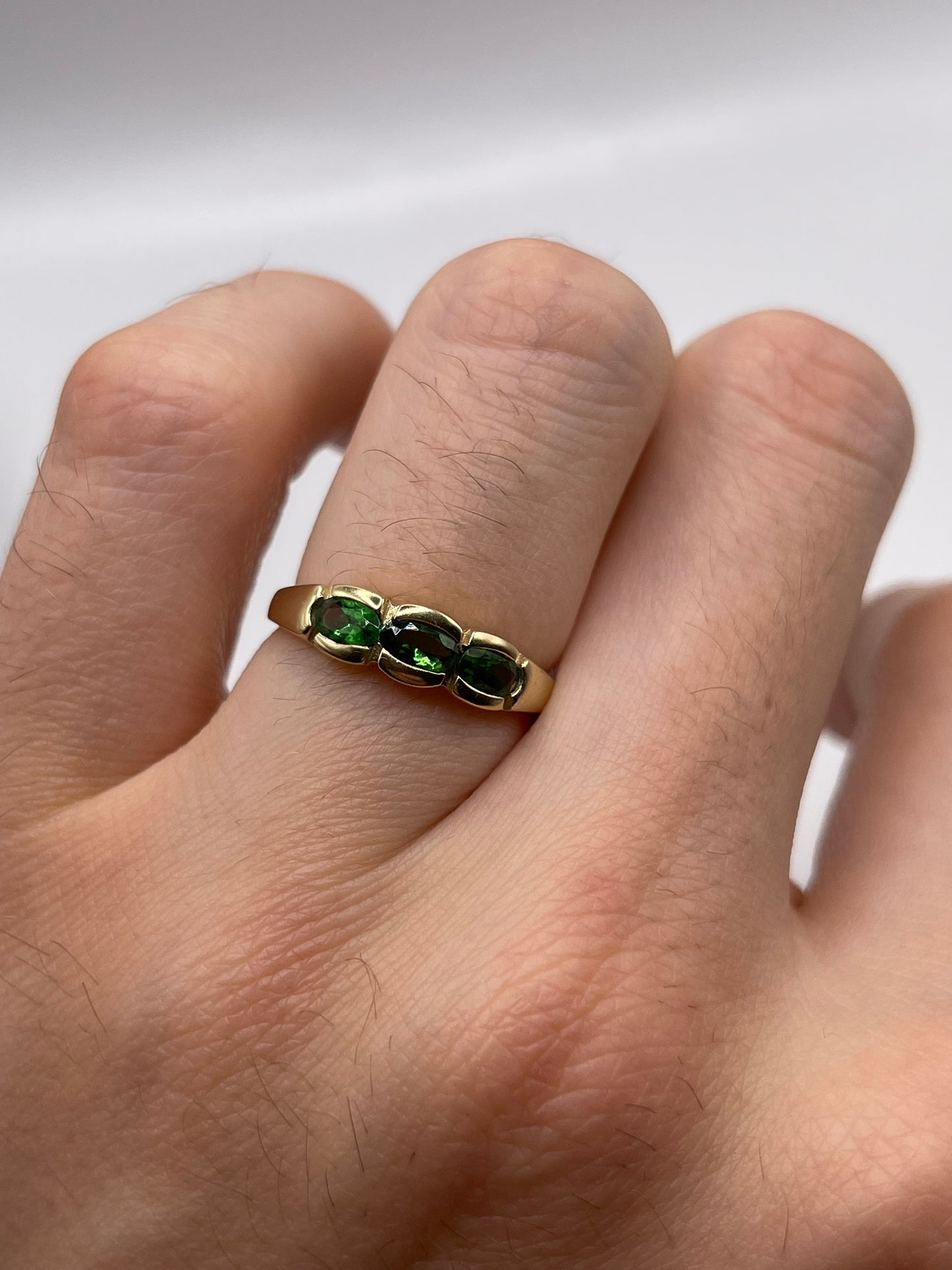 9ct gold diopside ring