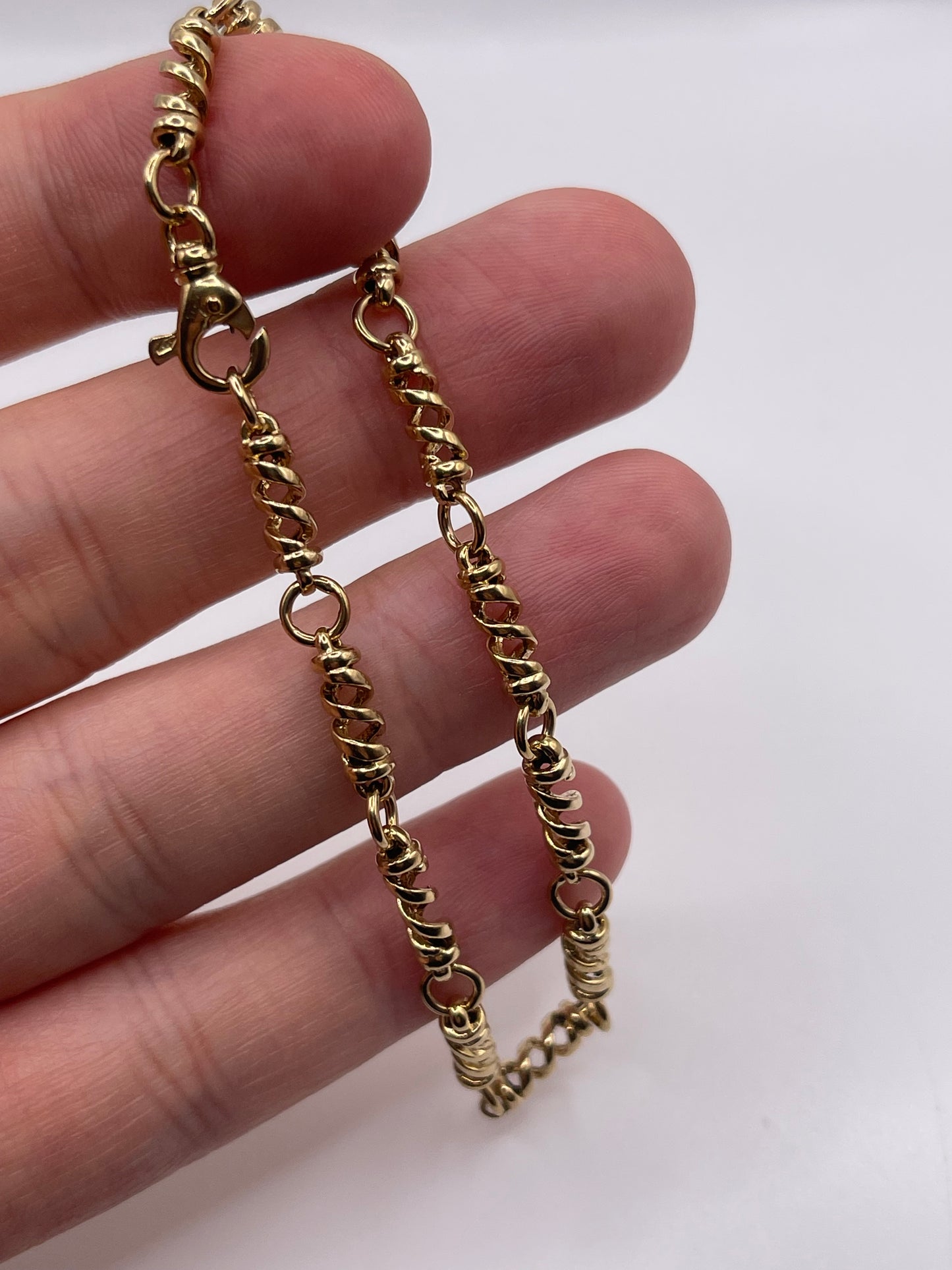 9ct gold bracelet