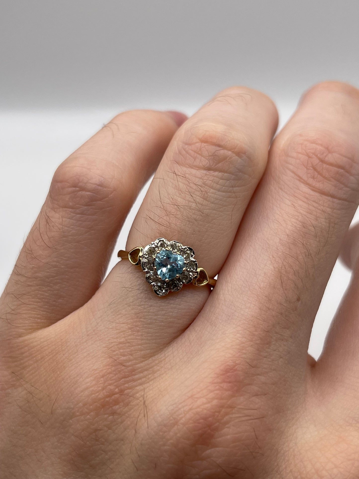 9ct gold topaz and diamond ring