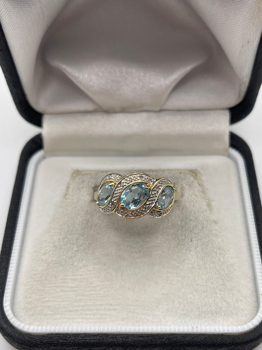 9ct gold topaz and diamond ring