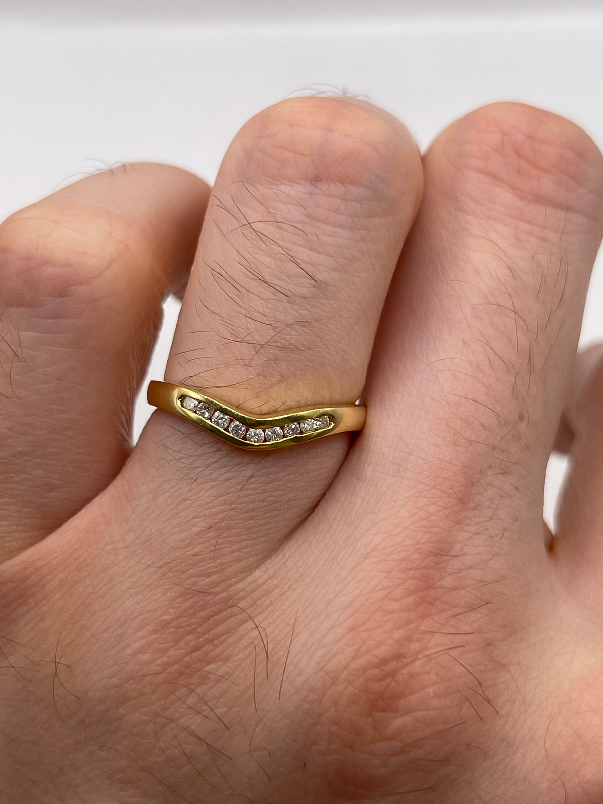18ct gold diamond wishbone ring