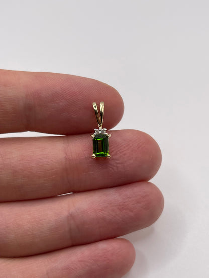 9ct gold tourmaline and diamond pendant