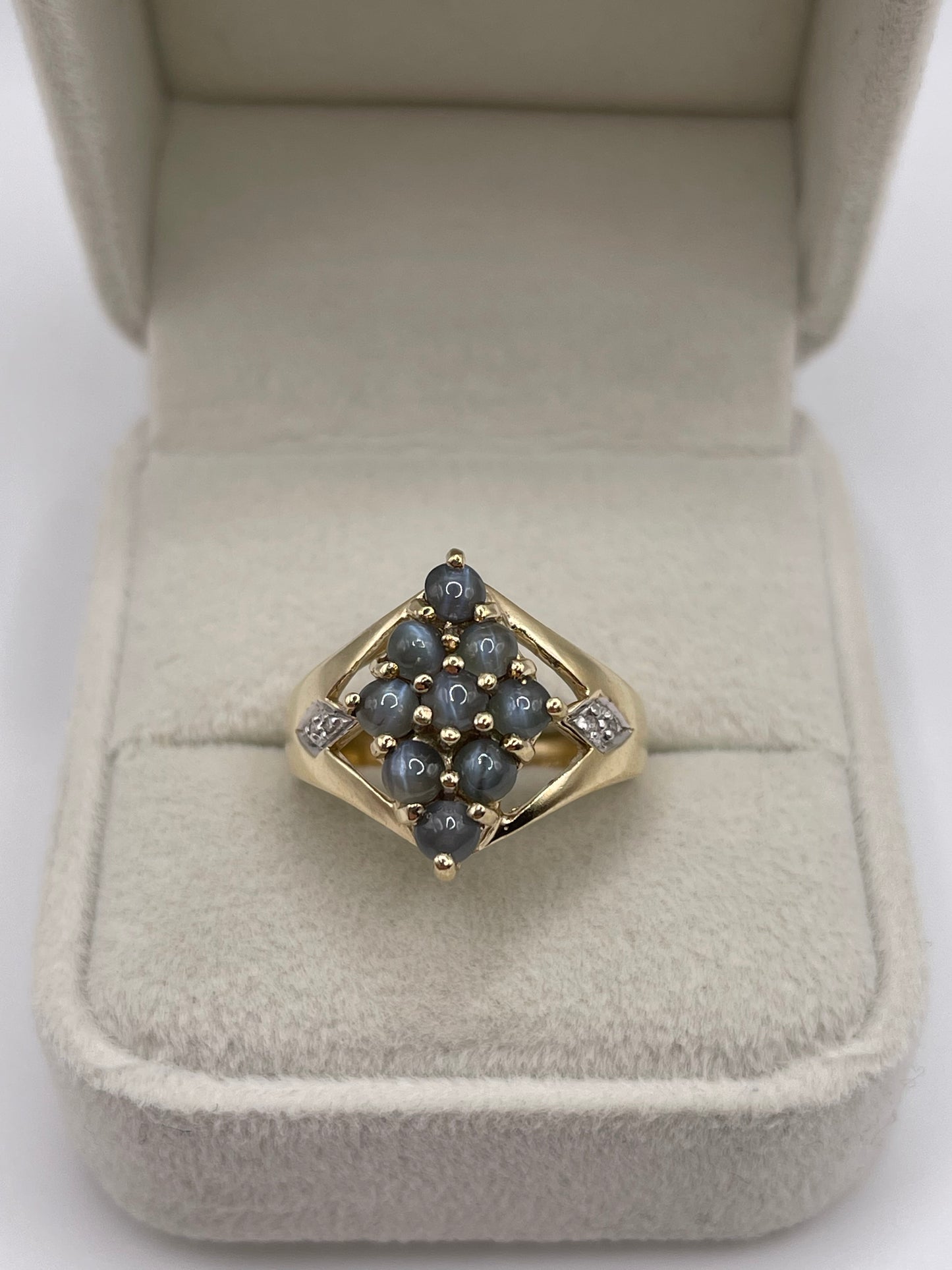 9ct gold cats eye chrysoberyl and diamond ring