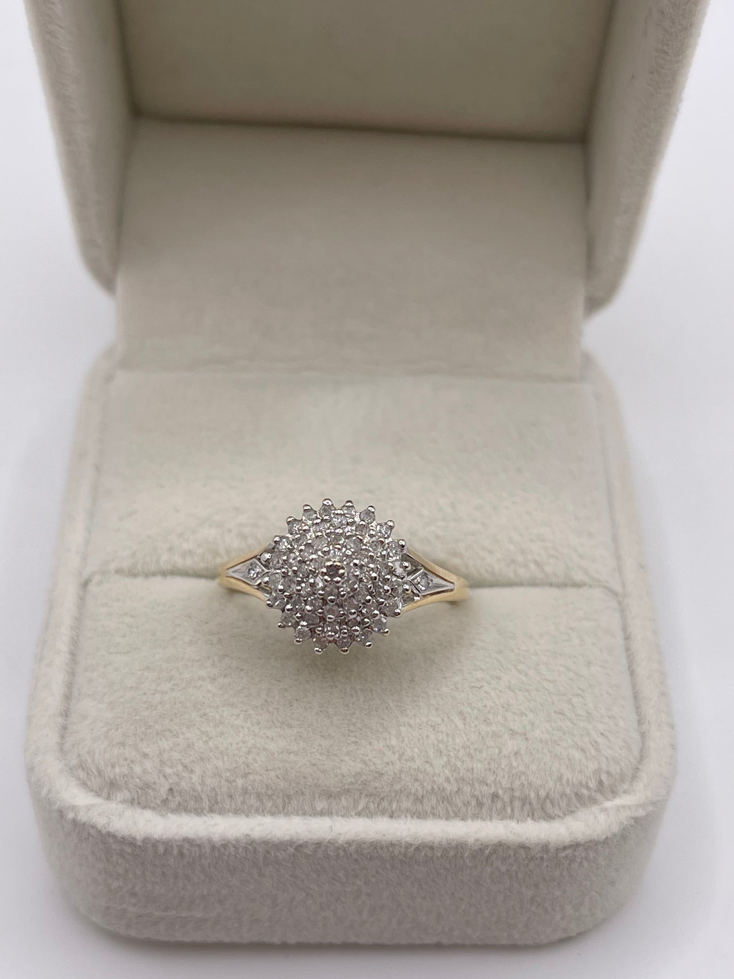 9ct gold diamond cluster ring
