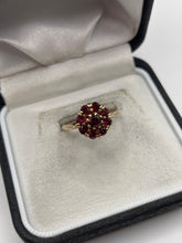 Load image into Gallery viewer, 9ct gold garnet cluster ring
