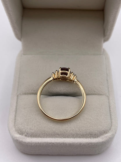 9ct gold quartz and zircon ring