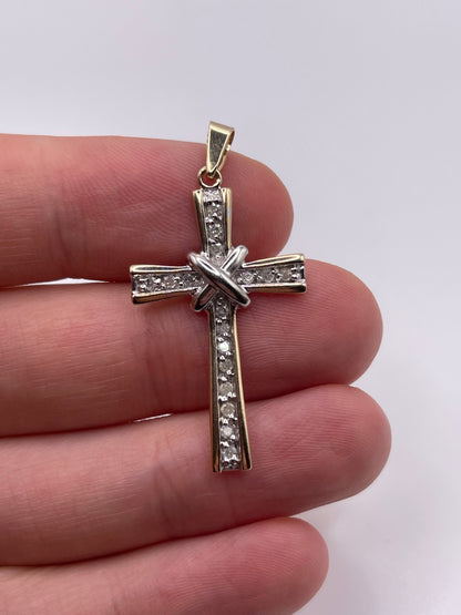 9ct gold diamond cross pendant