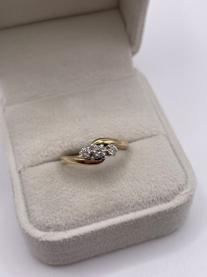 9ct gold diamond ring