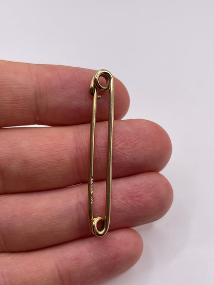 9ct gold safety pin clip