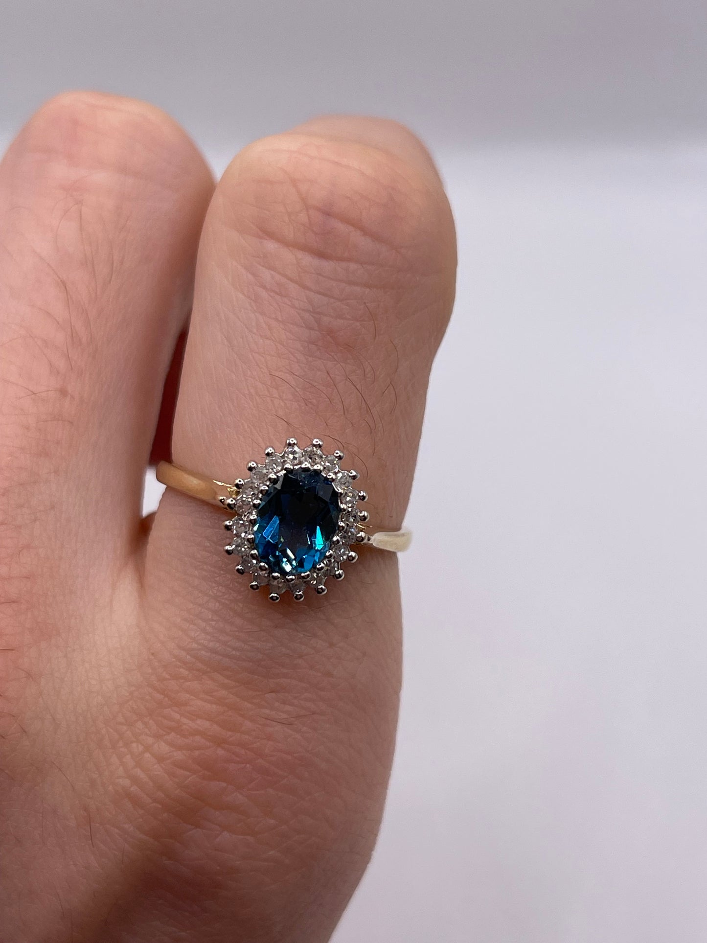 9ct gold topaz and diamond ring
