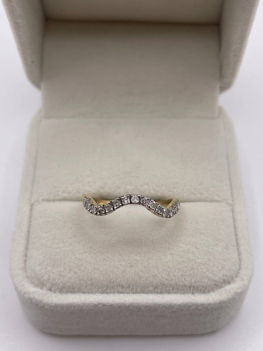 9ct gold diamond ring