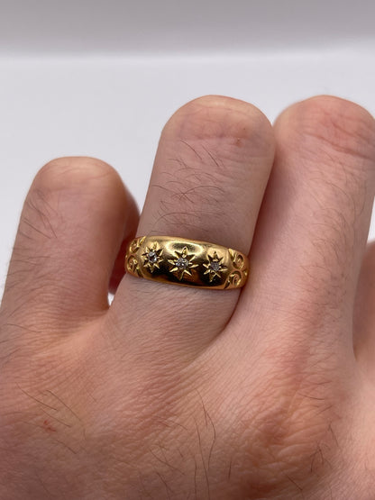 Antique 18ct gold diamond gypsy ring
