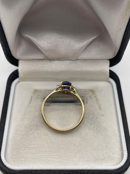9ct gold kyanite and diamond ring