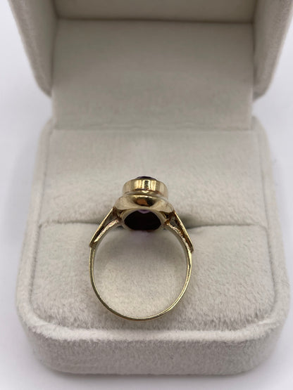 8ct gold amethyst ring