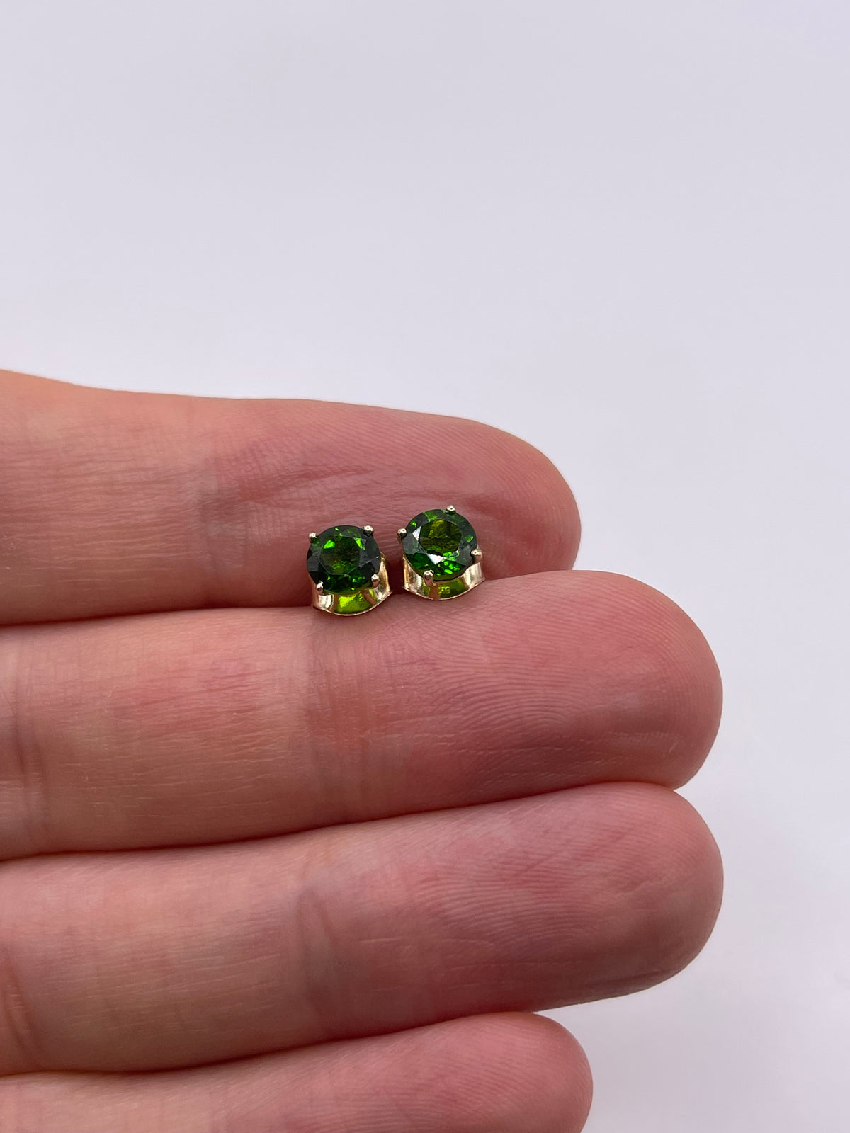 9ct gold diopside earrings