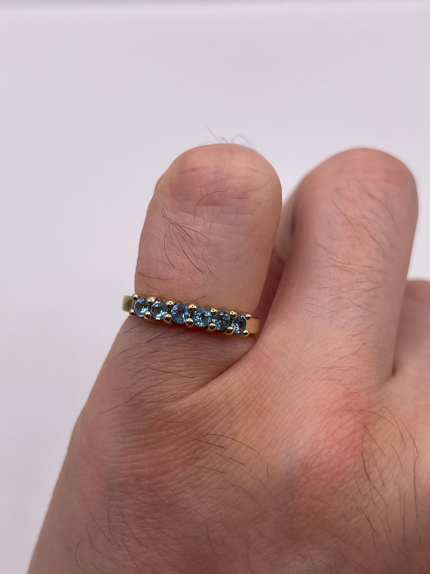 9ct gold topaz ring