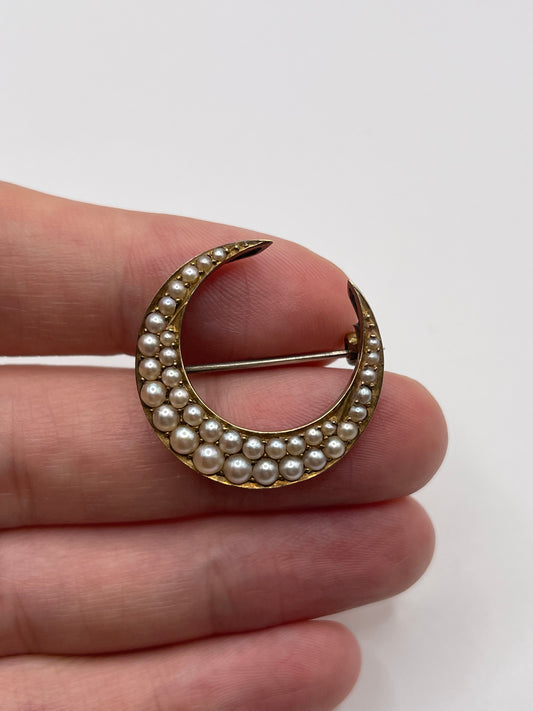 Antique 18ct gold pearl crescent brooch