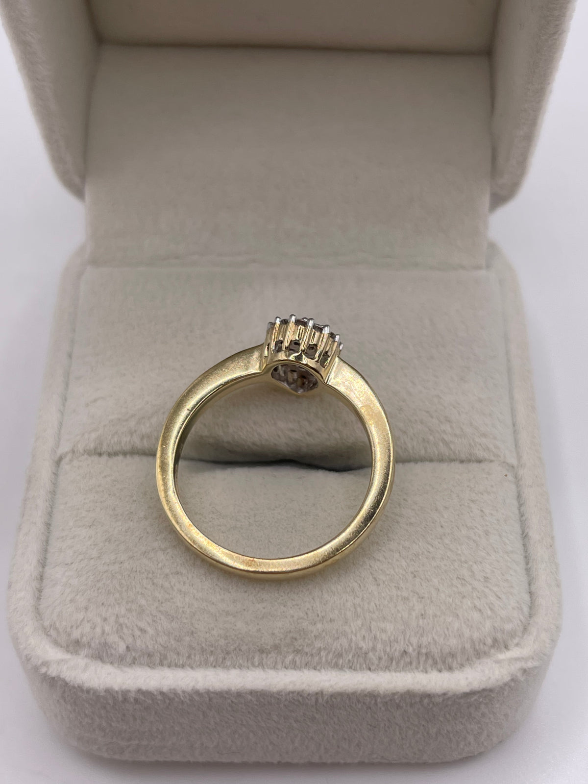 9ct gold diamond cluster ring
