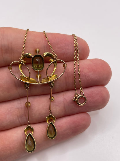Antique 15ct gold peridot and pearl necklace