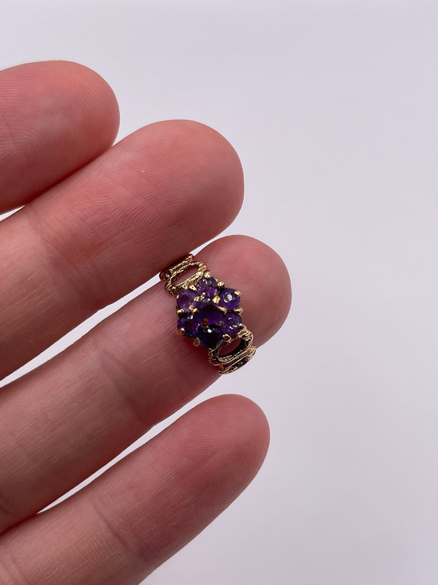 9ct gold amethyst cluster ring