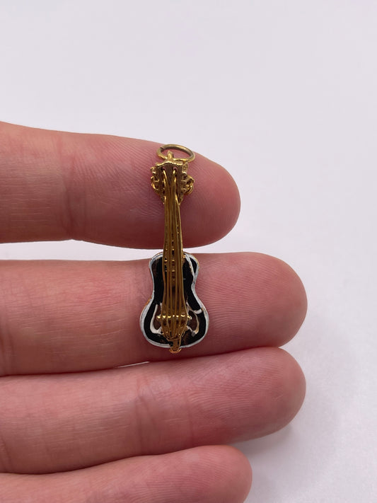 9ct gold guitar charm