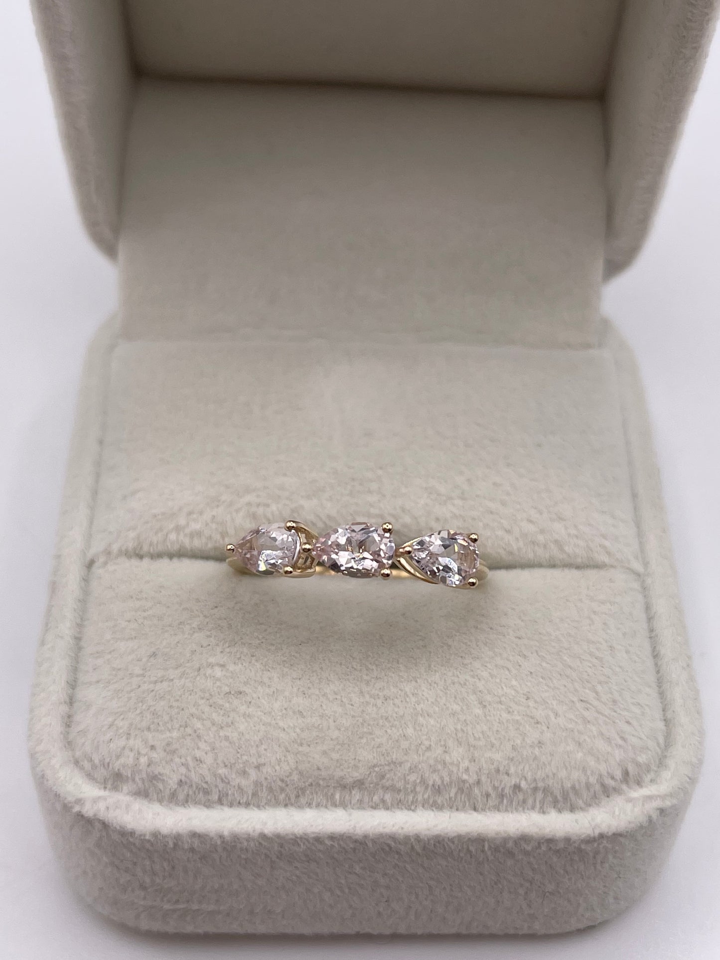 9ct gold morganite ring