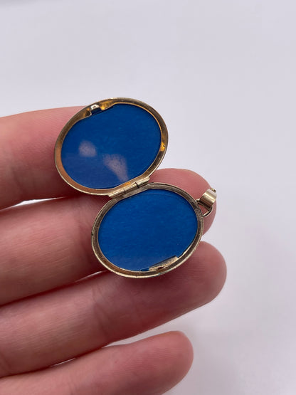 9ct gold hallmark locket