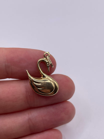 9ct gold swan charm
