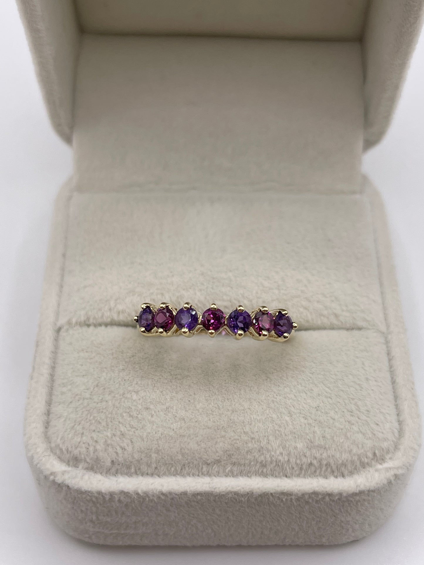 9ct gold amethyst and garnet ring