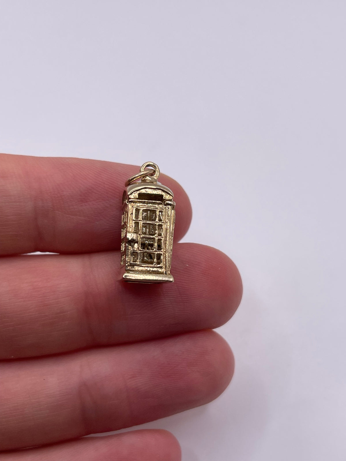 9ct gold phone box charm