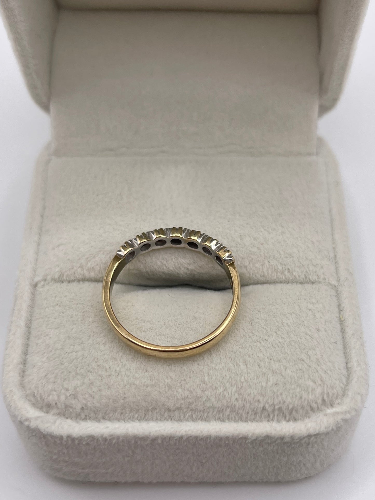 9ct gold diamond ring