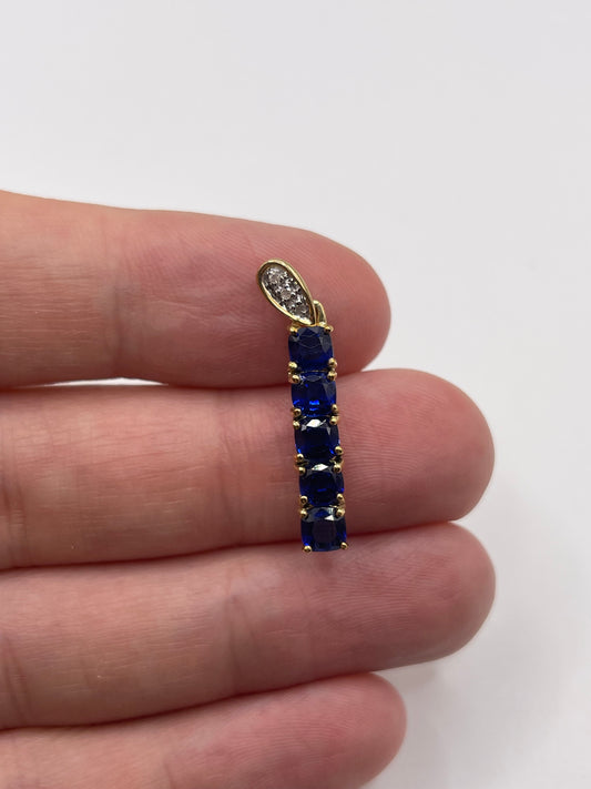 9ct gold kyanite and diamond pendant