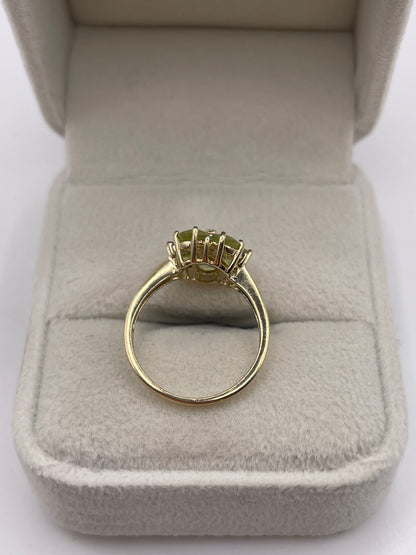 9ct gold sphene and diamond ring