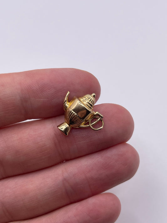9ct gold coffee pot charm