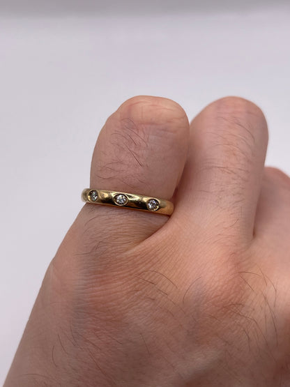 9ct gold diamond ring