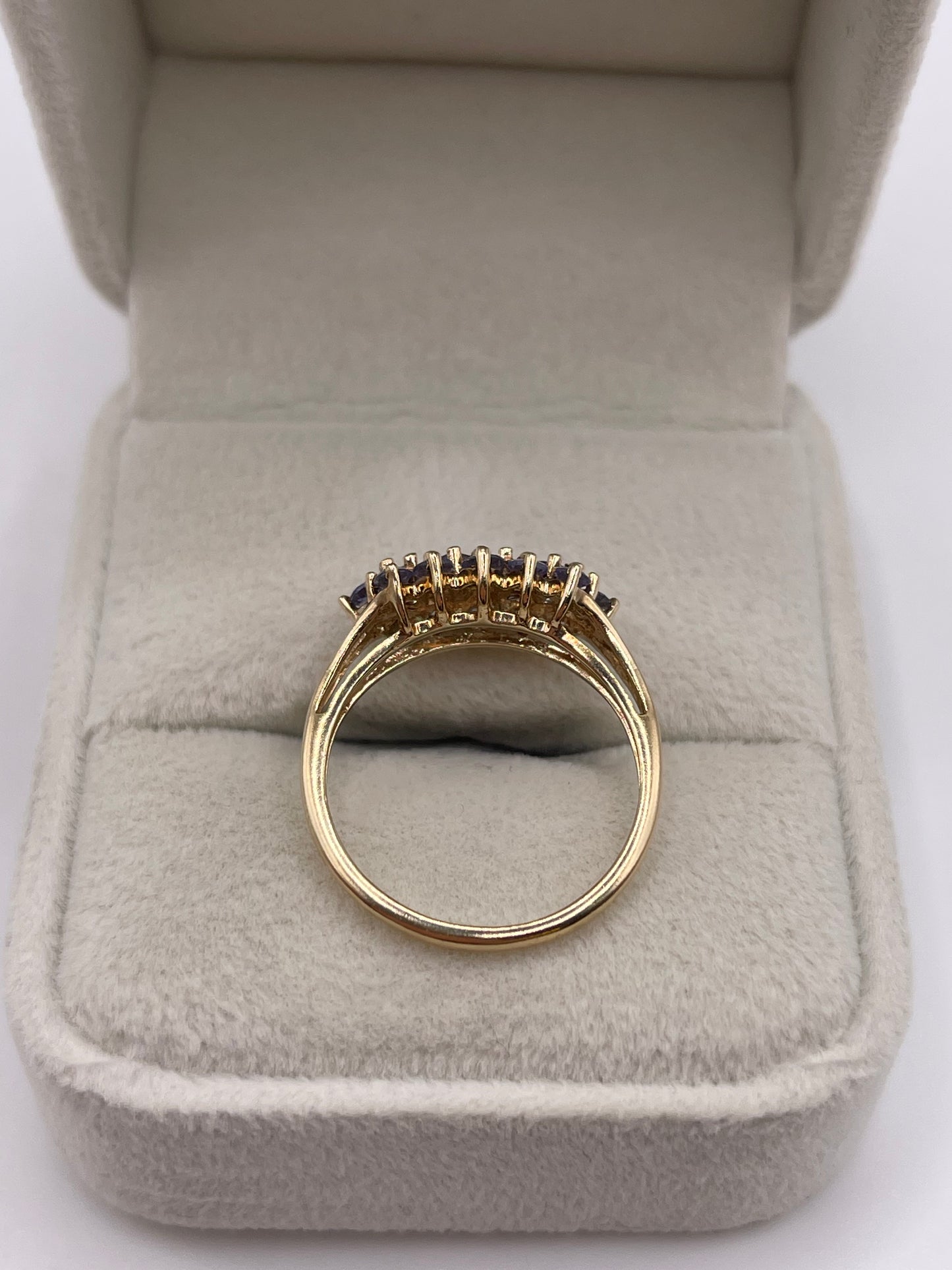 9ct gold tanzanite cluster ring