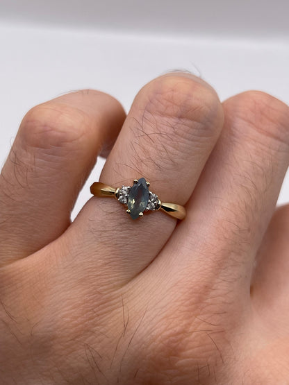 9ct gold alexandrite and zircon ring