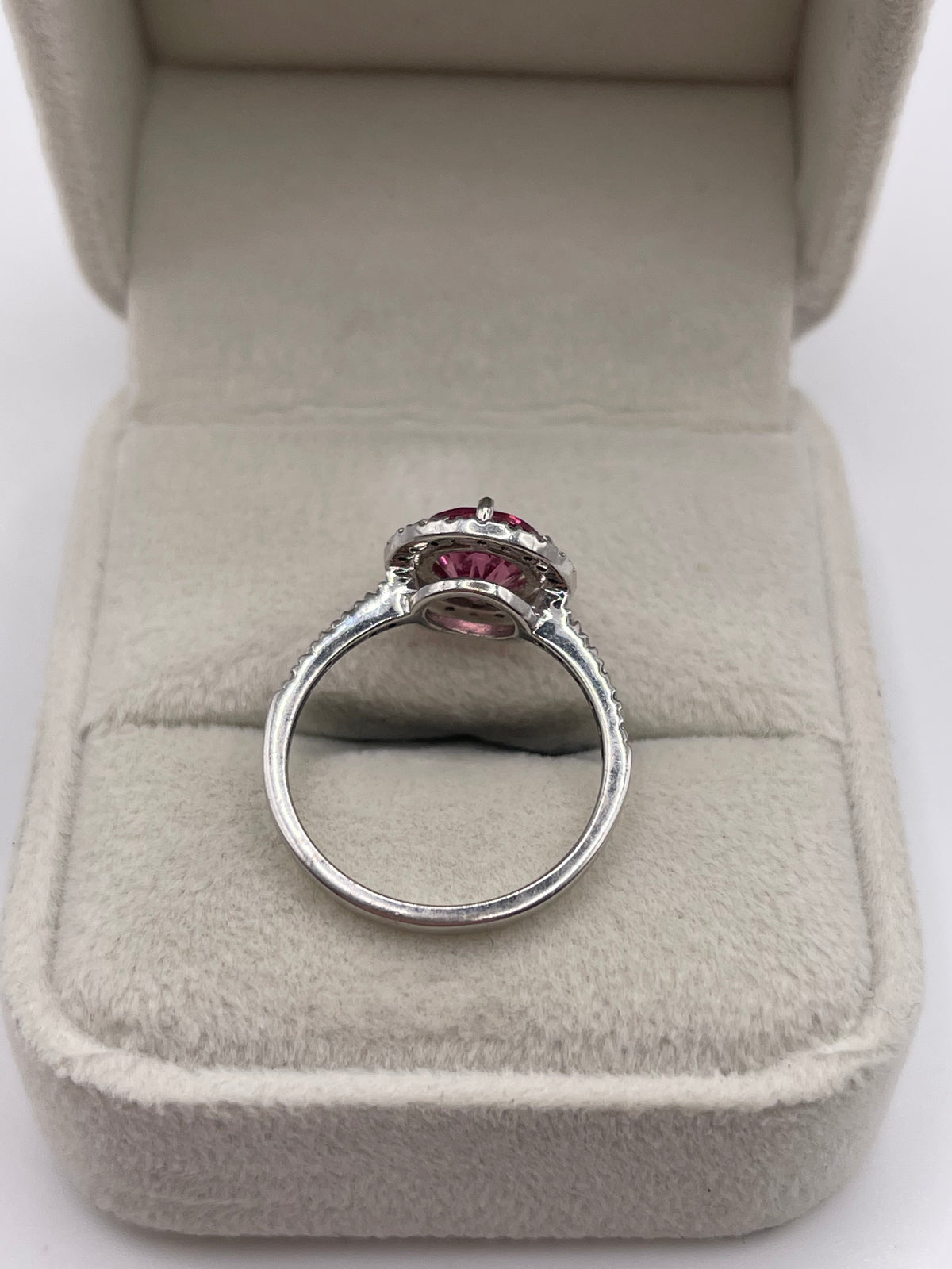 18ct white gold tourmaline and diamond ring