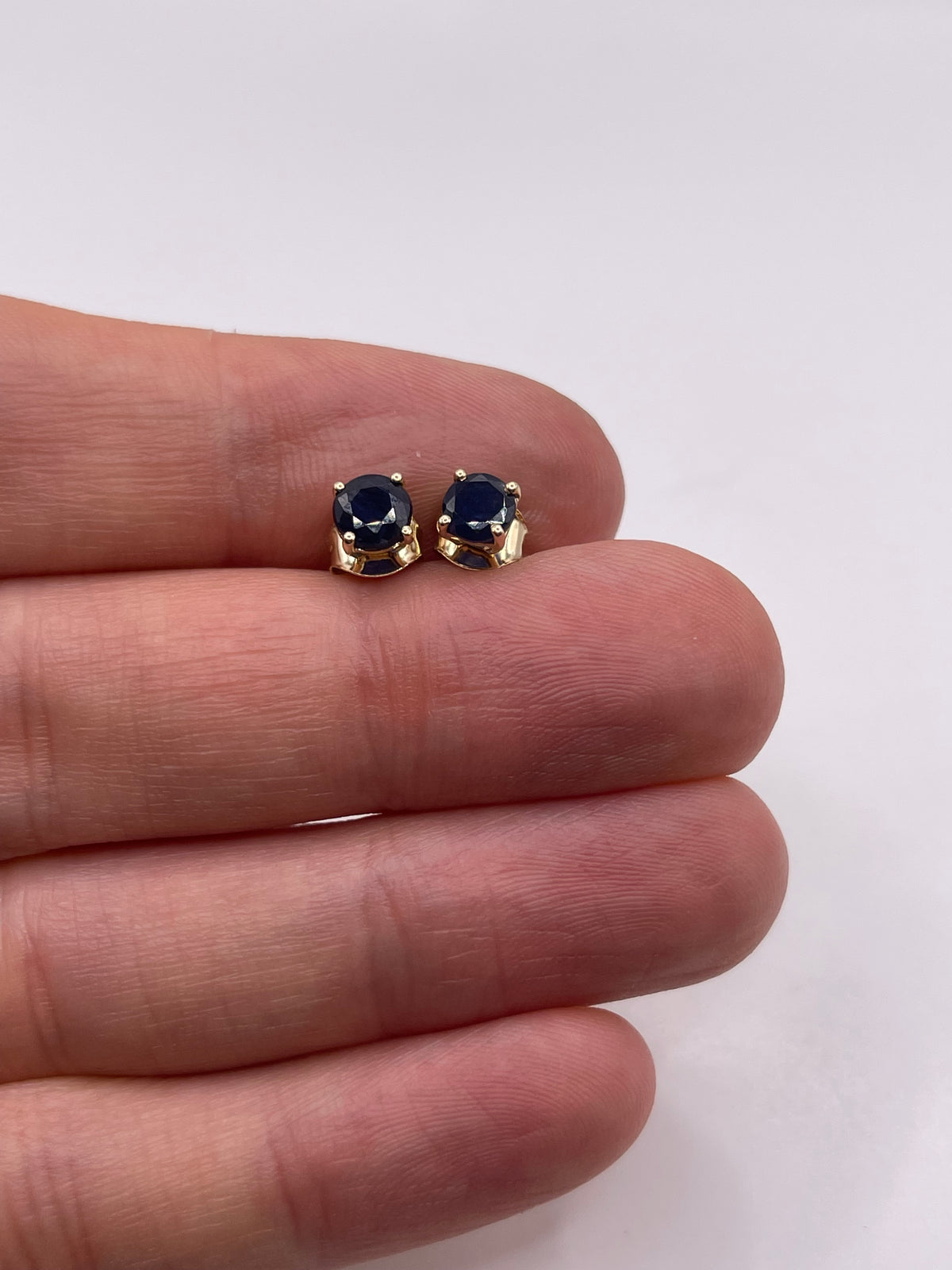 9ct gold sapphire earrings