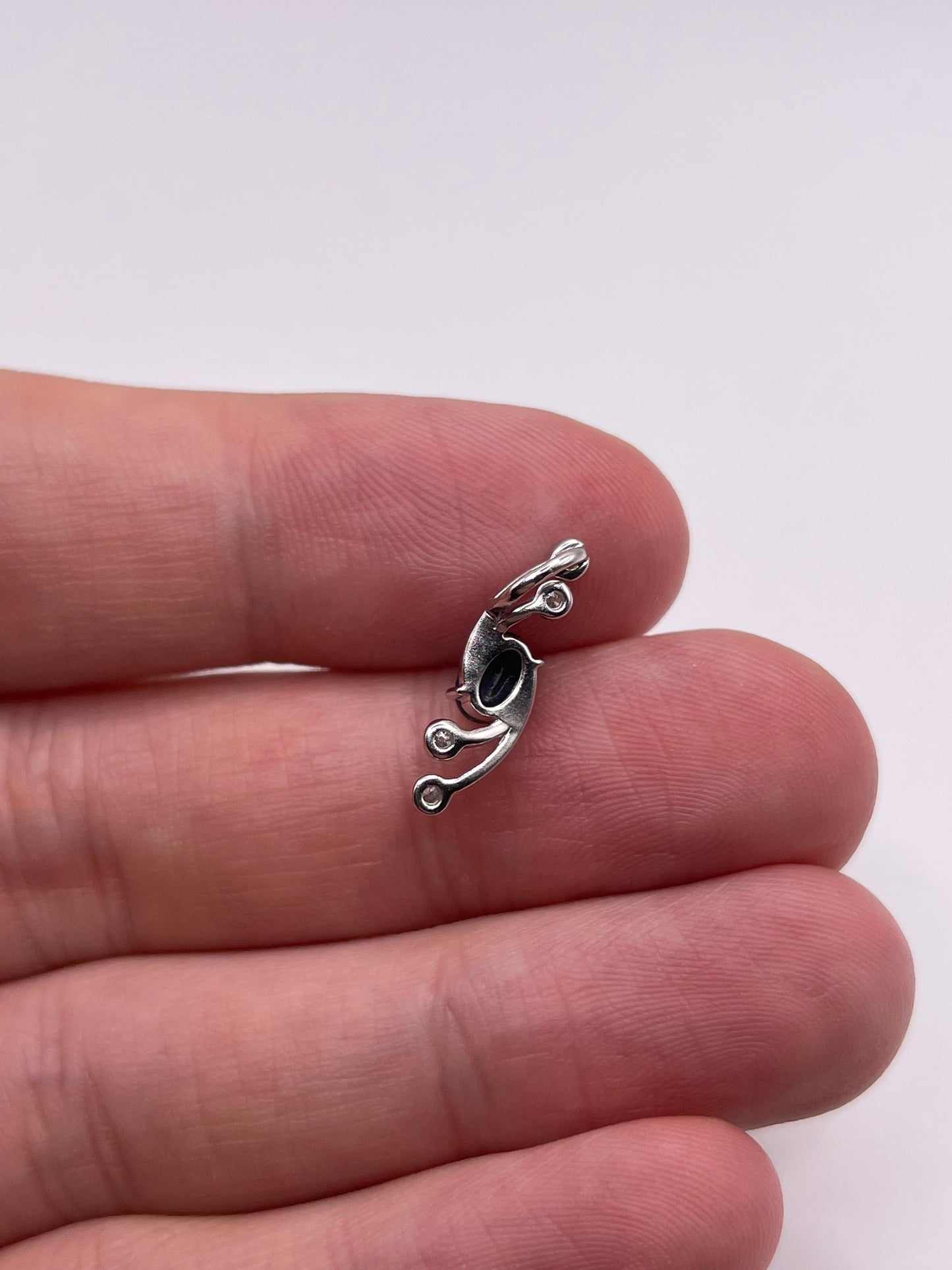 9ct white gold sapphire and diamond pendant