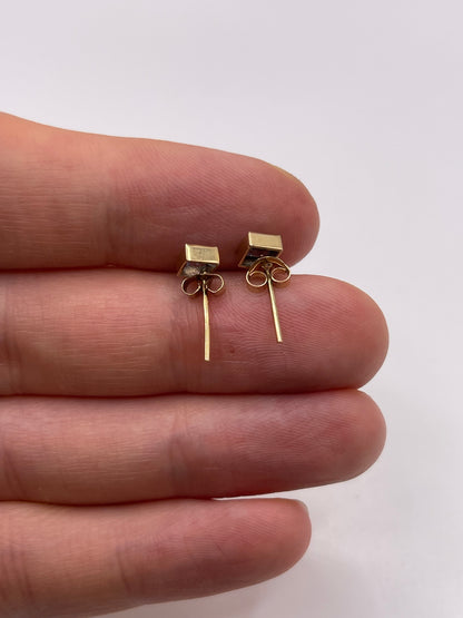 9ct gold topaz earrings