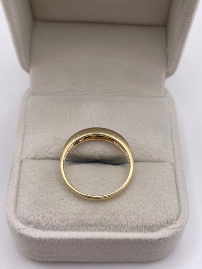 9ct gold sapphire and diamond ring
