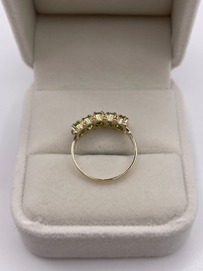 9ct gold peridot ring