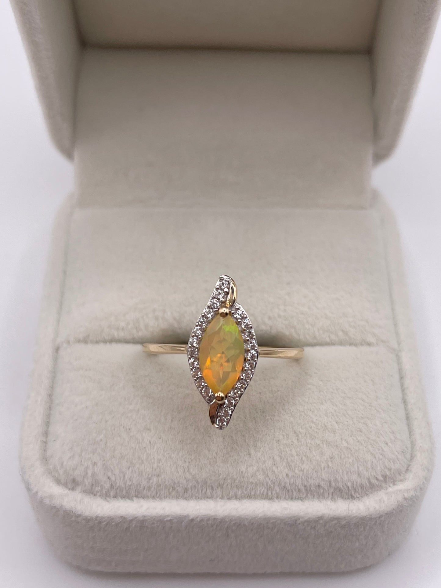 9ct gold opal and zircon ring