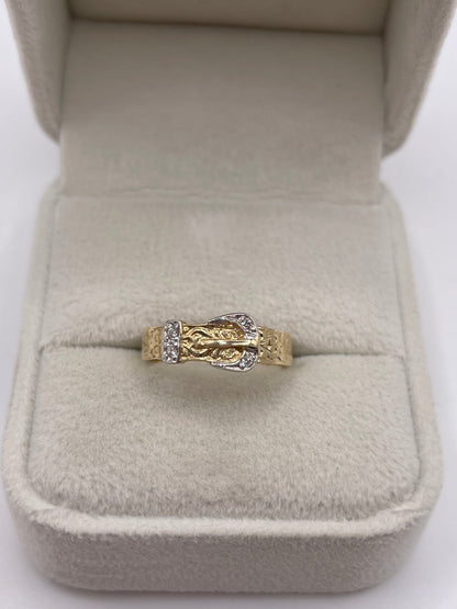 9ct gold cz buckle ring