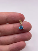 Load image into Gallery viewer, 9ct gold topaz pendant
